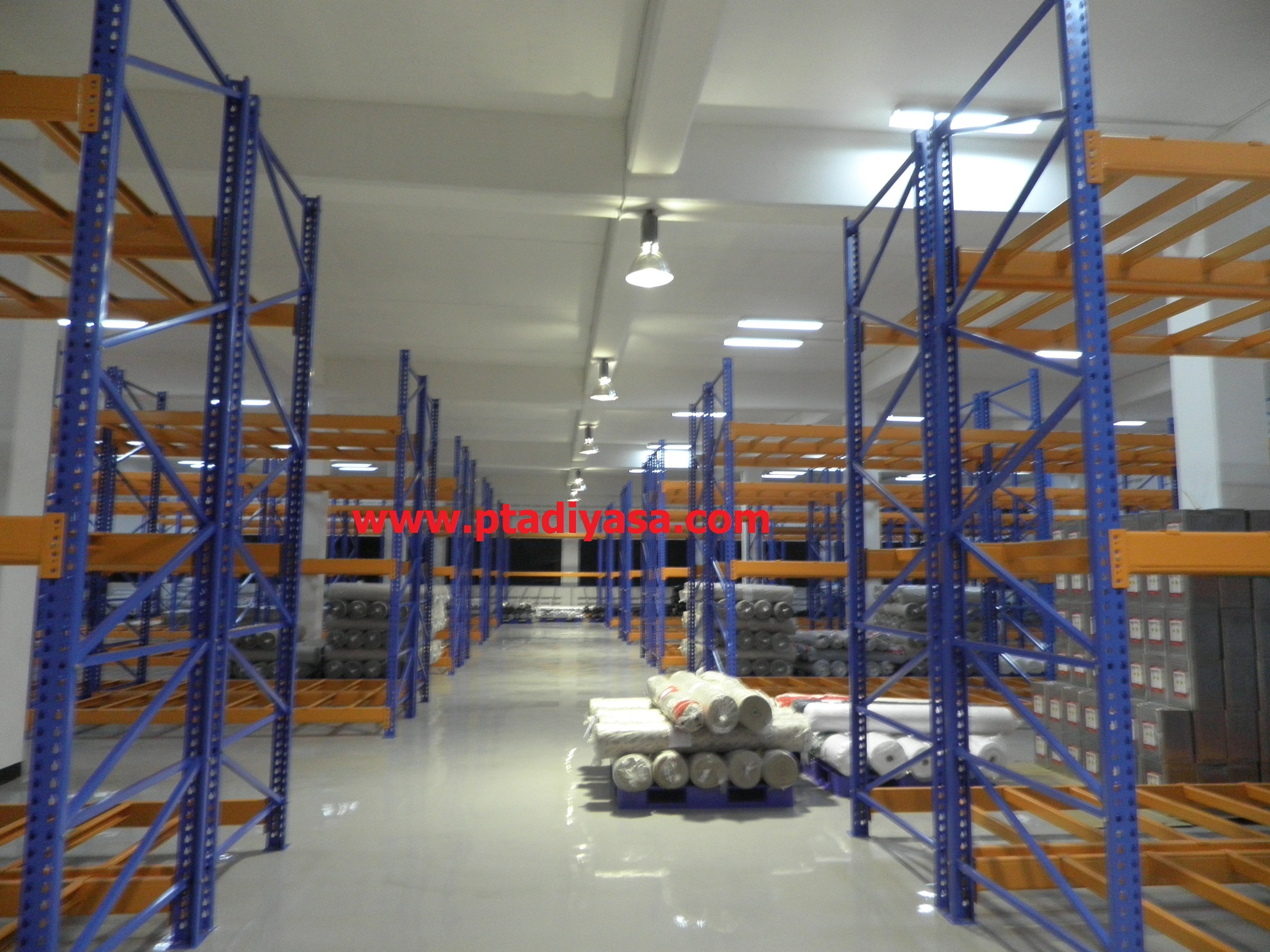 Rack gudang atau warehouse heavy duty